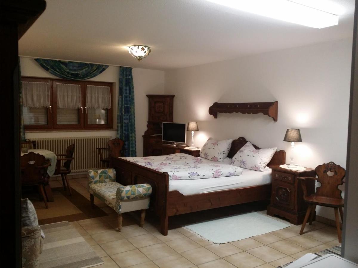 Schwarzwald - Villa Appartments Titisee 외부 사진